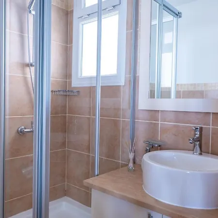 Classic Studio With Sea View Apartamento